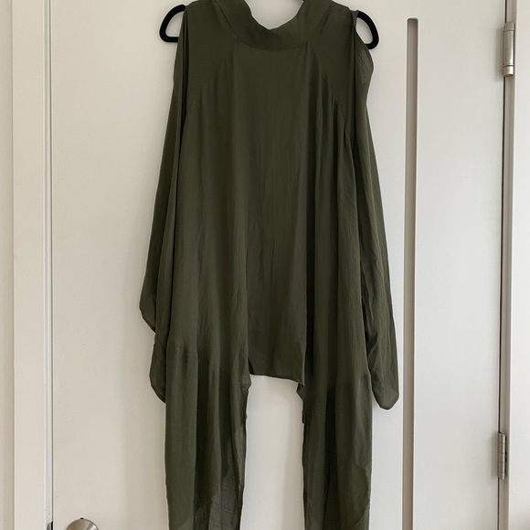 Daughters Of Culture One Size Fits All Robe - Picture 2 of 3